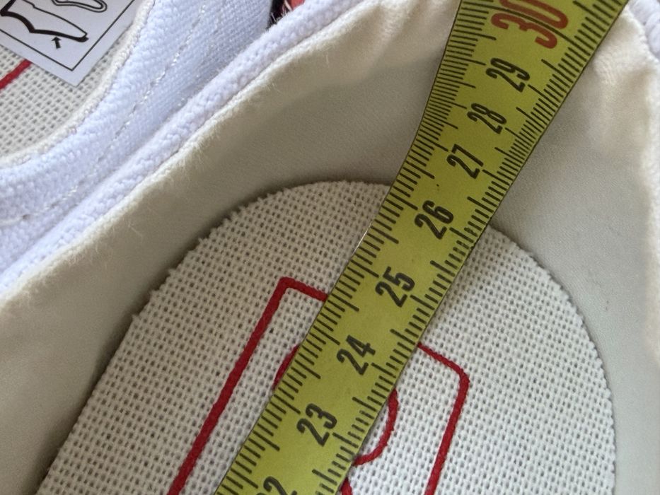 Converse Chuck tenesi unisex albi cu sireturi oversized marimea 41.5 noi originali