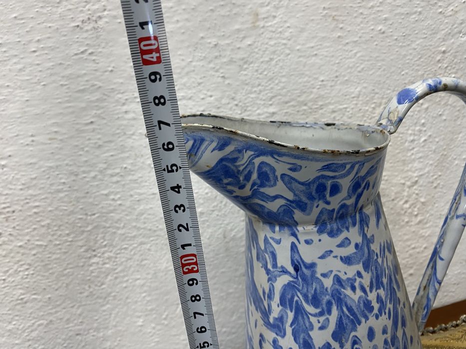 Голяма френска емайлирана кана