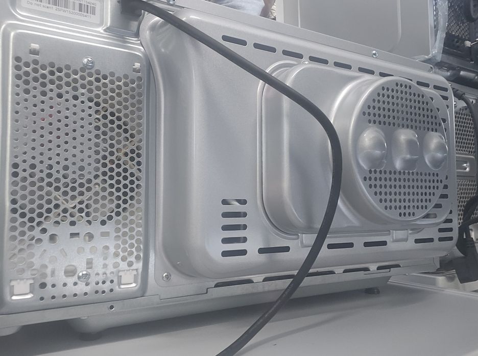 Cuptor Microunde 3-în-1 CASO Design MCG30 Ceramic Chef 30L +Factura +12 Luni Garantie