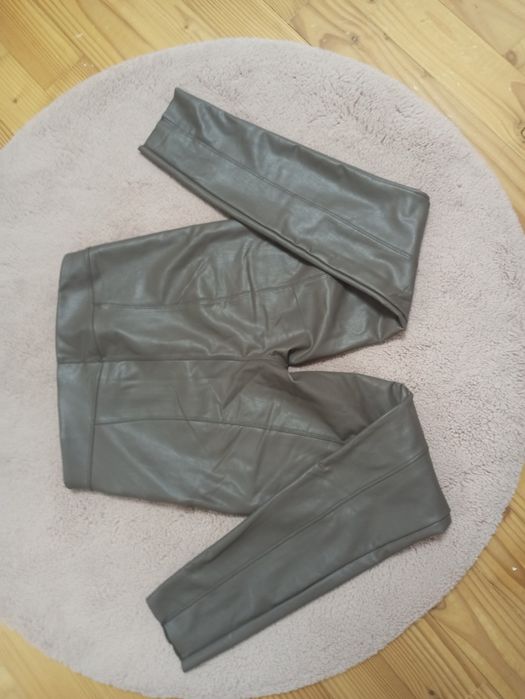 Pantaloni piele M