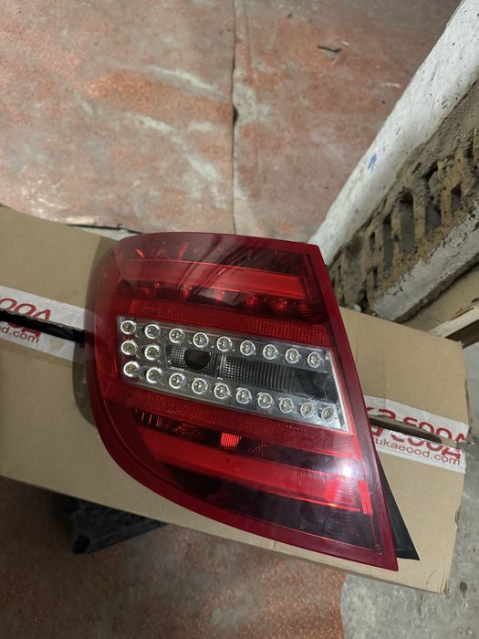 Ляв стоп Mercedes w204