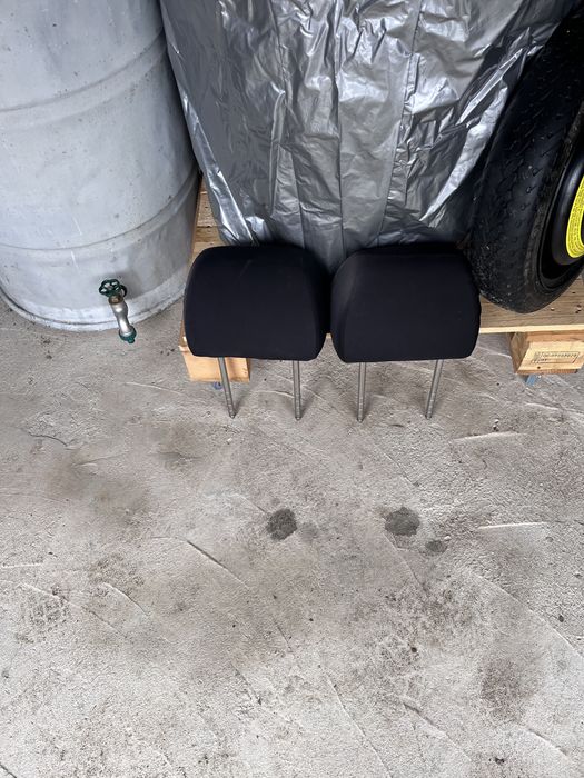 2 bucati tetiere scaune fata