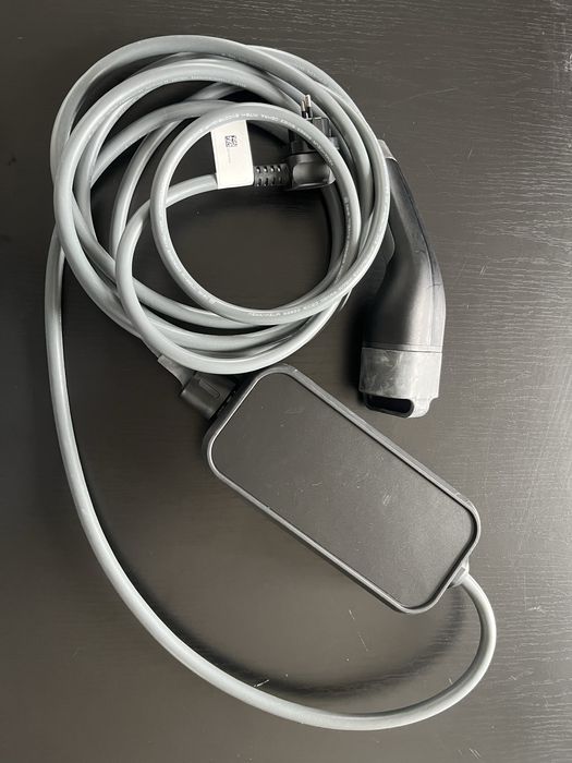 Cablu incarcare bmw 220v