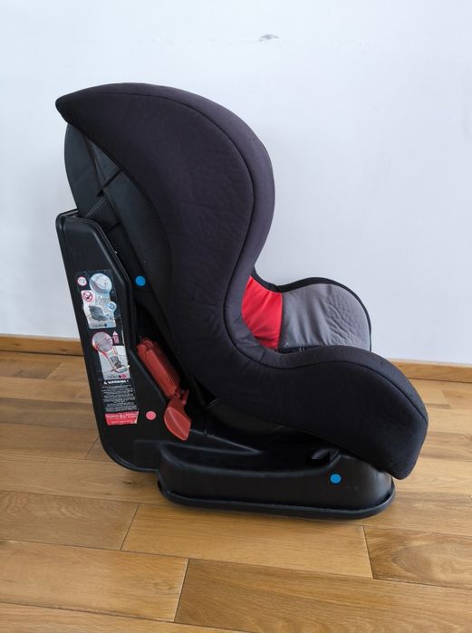 Столче за кола 0-18 кг