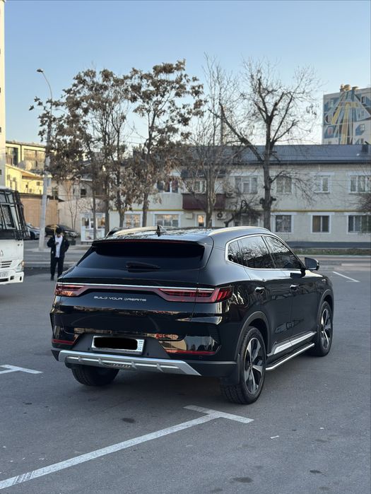 BYD Song Plus Flagship 2022 Elektromobil srochna sotiladi