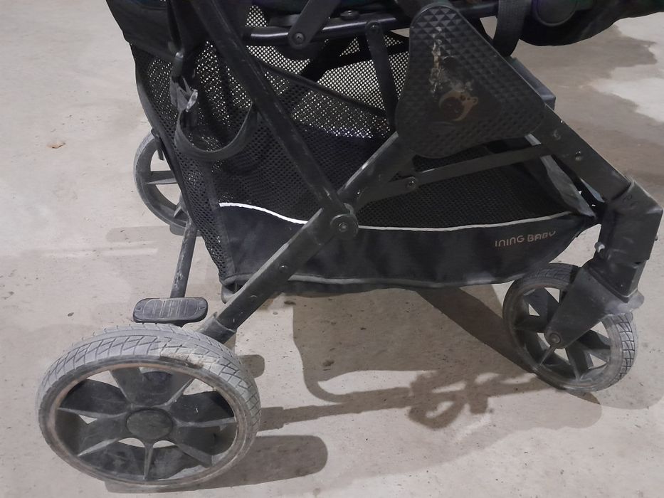 Каляска Продаётся бу