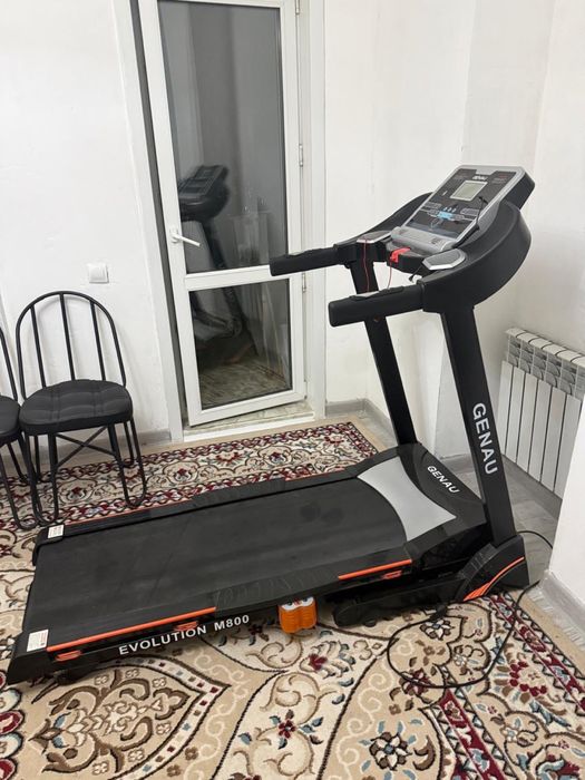 Срочно!!! Продам беговую дорожку GENAU