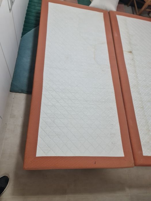 Vand pat format din 2 bucati