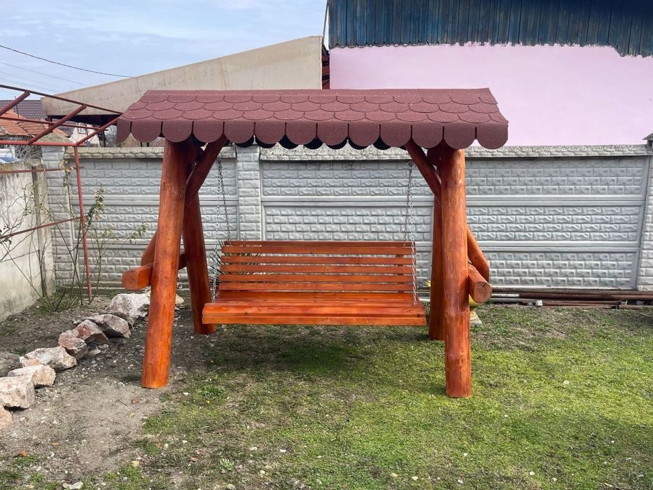 Leagăn din lemn masiv pentru gradină