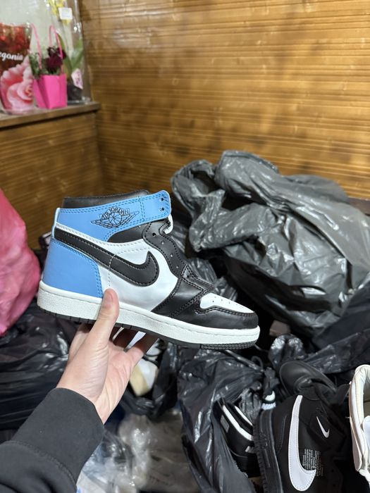 Adidasi nike en gross