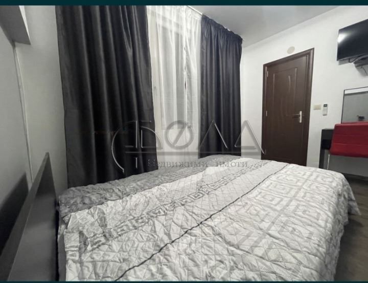 Продава се Тристаен апартамент в София, Банишора - 82 кв.м за 2549 €/кв.м - Снимка #2