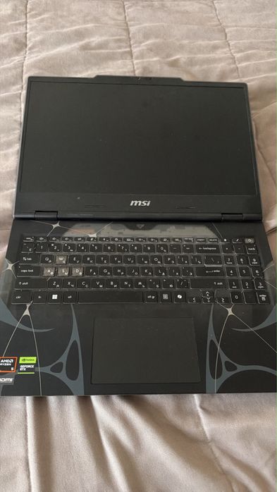 Ноутбук msi cyborg15