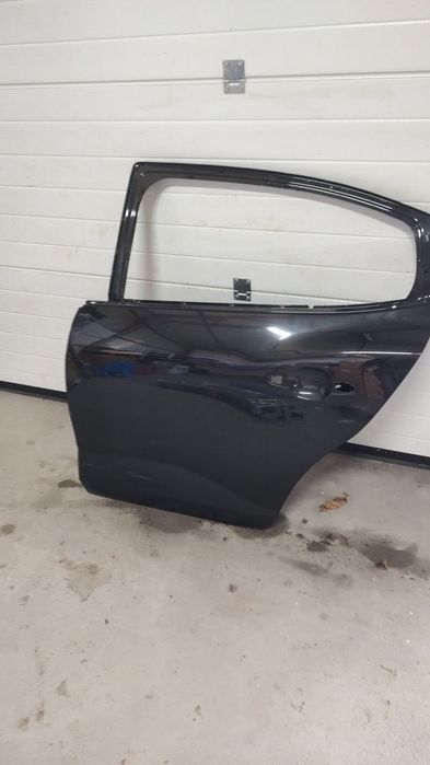 Ușa stânga spate Logan 3