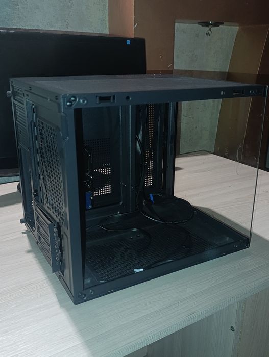 Корпус аквариум для компьютера