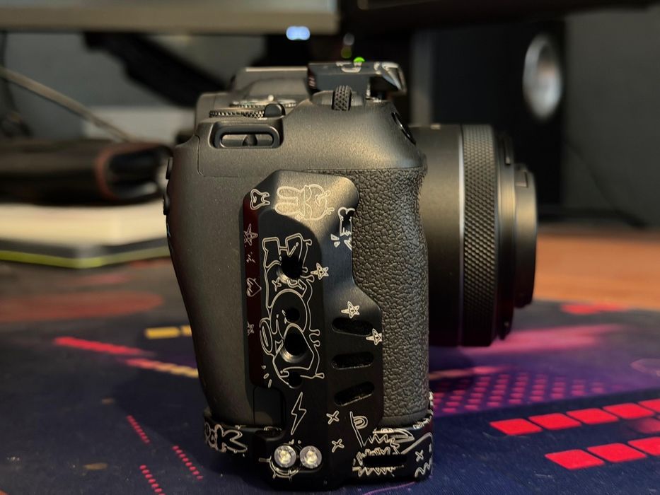 Продаю клетку для canon r8