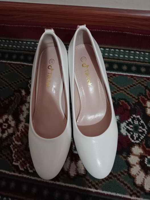 Женские туфли новые