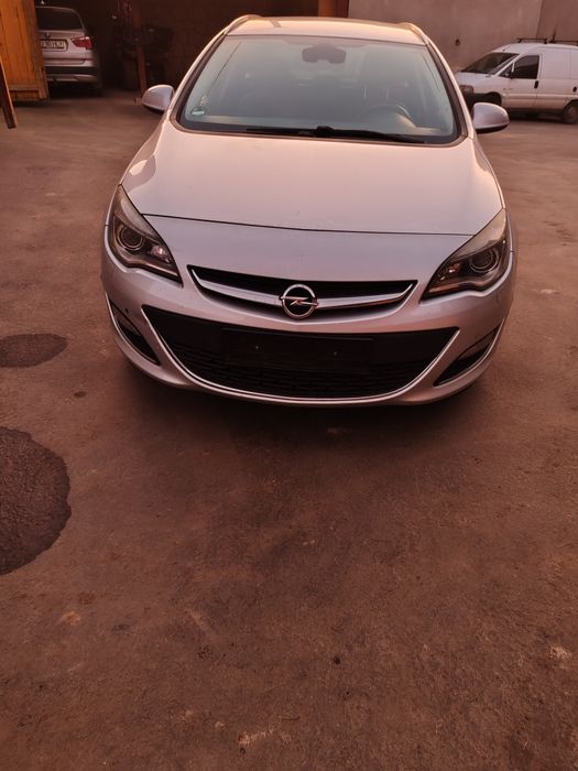 Piese auto Opel Astra J