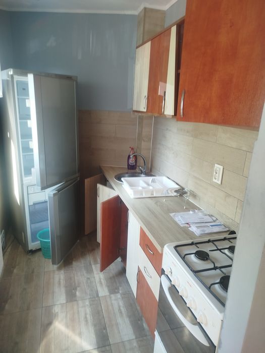 Inchiriez apartament cu o camera (zona Bucla)