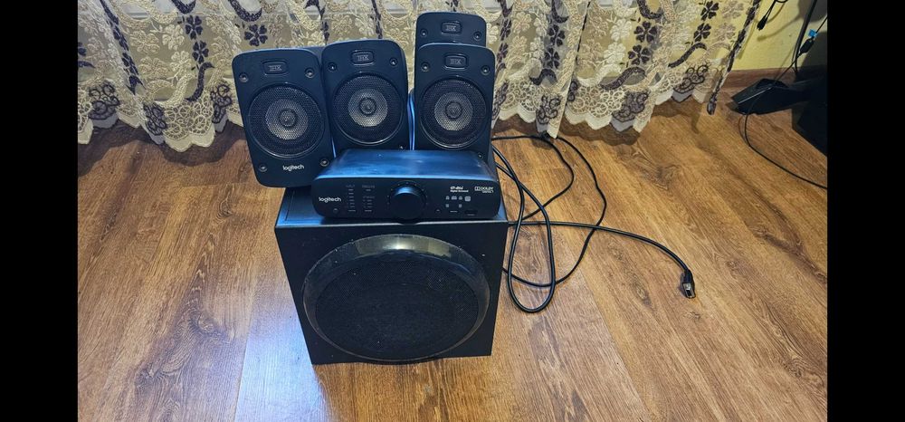 Logitech Z906 5.1 THX - 500W RMS (1000W Peak) - Dolby Digital - Stare Foarte Bună