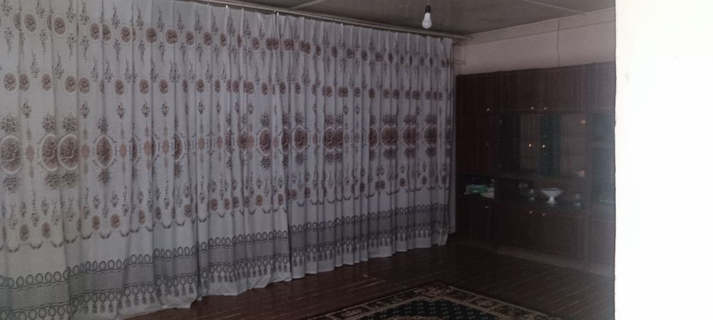 10сотихли ховли уй сотилади!!!