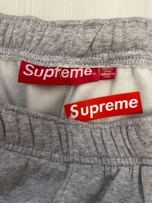 Pantaloni Supreme