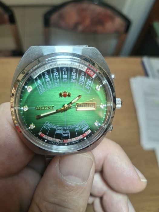 Продавам Ориент Orient  вечен календар