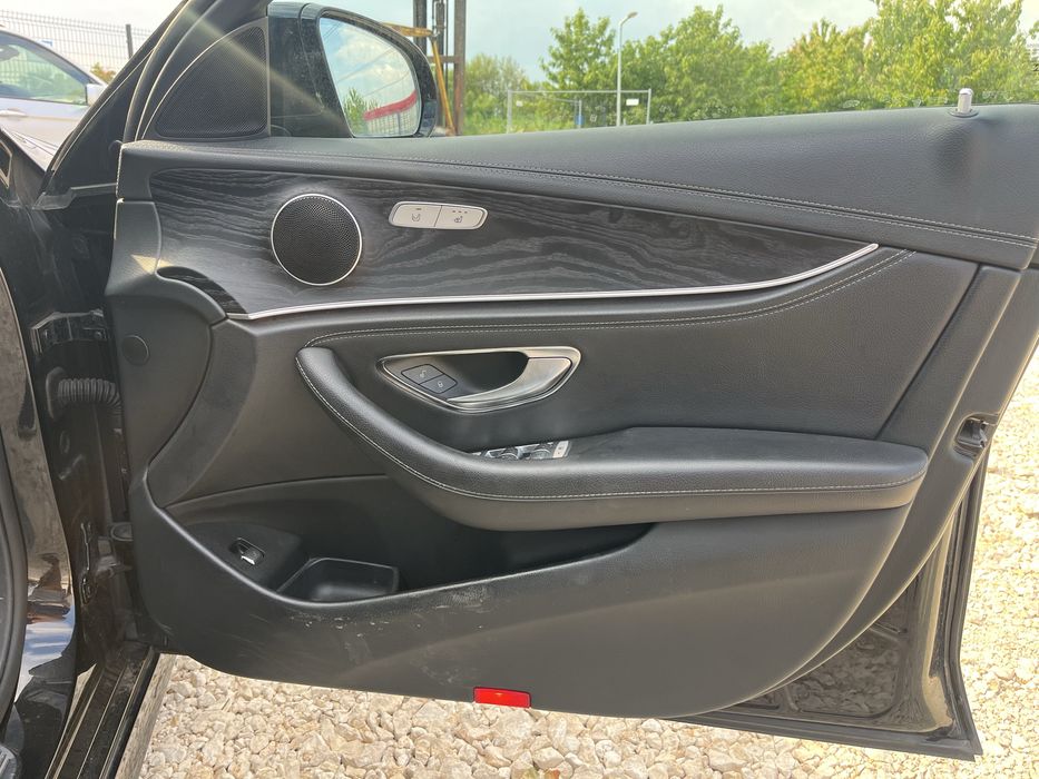 Mercedes-Benz W213 E220d AMG 194кс. на Части