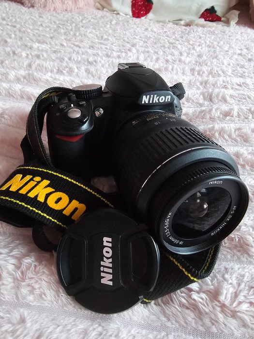 Camera foto DSLR Nikon D3100 18-55 MM