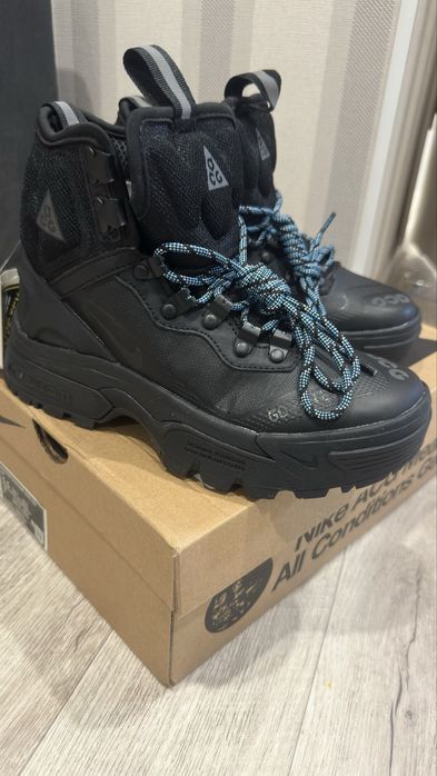 НОВЫЕ  ботинки Nike