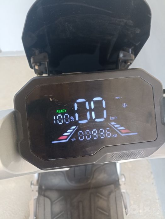 Skuter Spinway x9 yangi