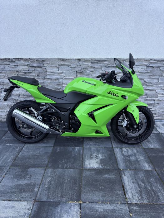 Kawasaki Ninja 250R – 2009 /16.500 km / A2/Stare impecabilă
