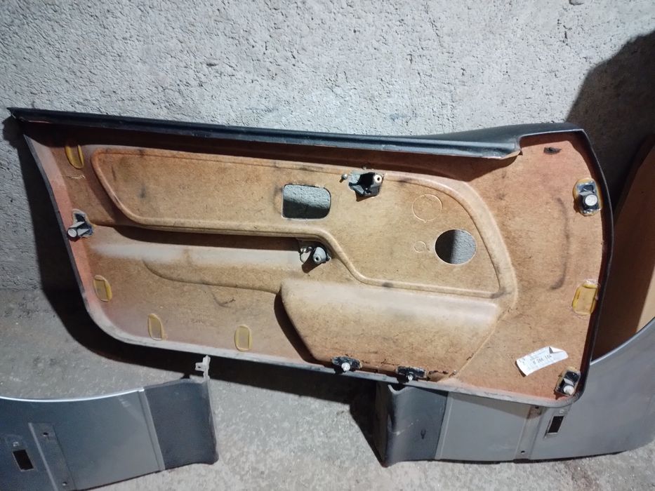 Продавам части за бмв е36