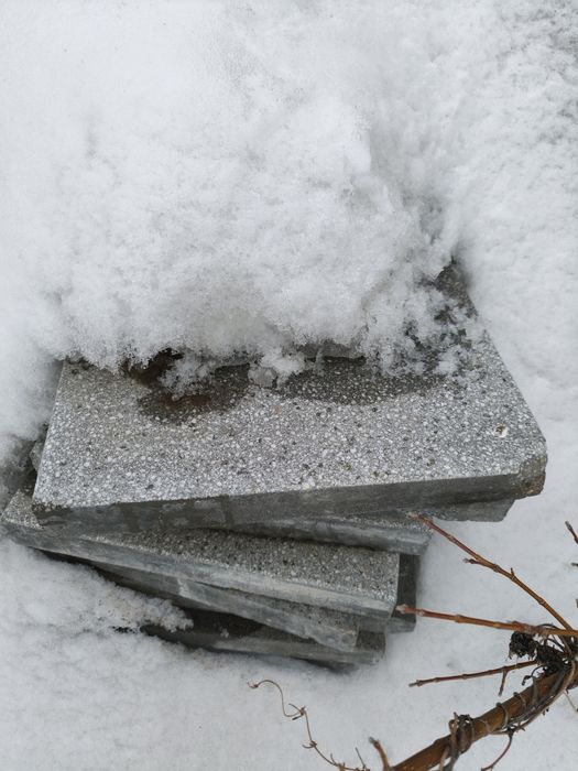 Брусчатка, поребрики, поддоны