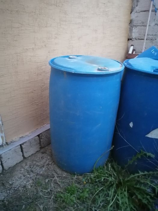 Темир және пластмас бочка