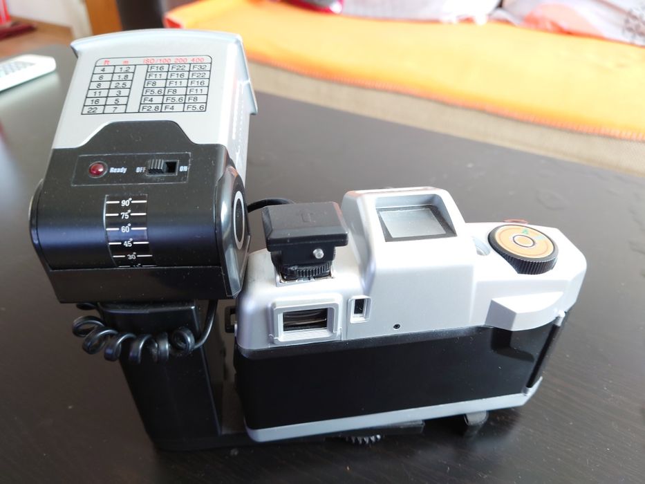 Camera foto Sony, pe film.