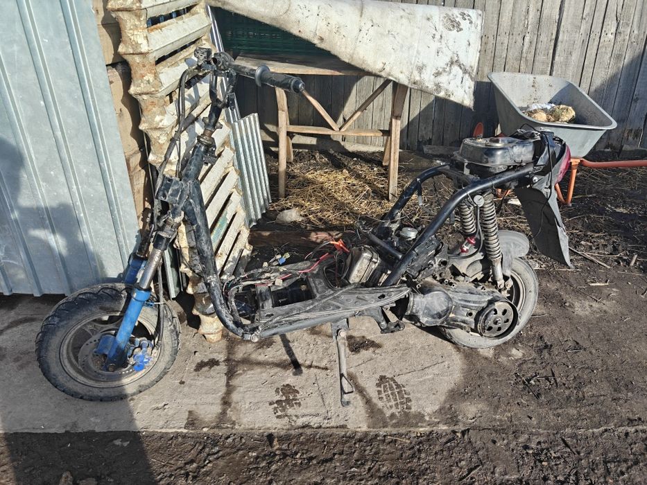 Скутер 150куб под восстановление