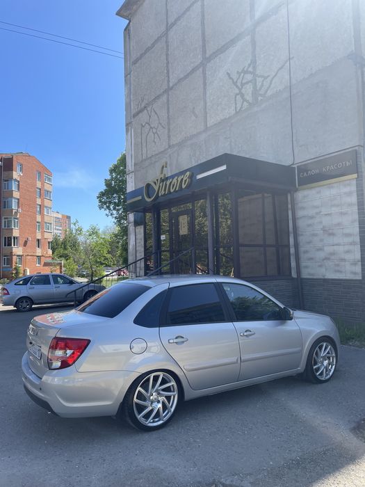 Продам комплект дисков 205/40/17