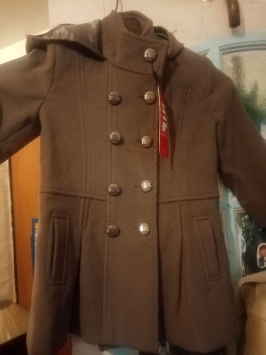 Куртки девочкам с 4лет до 8