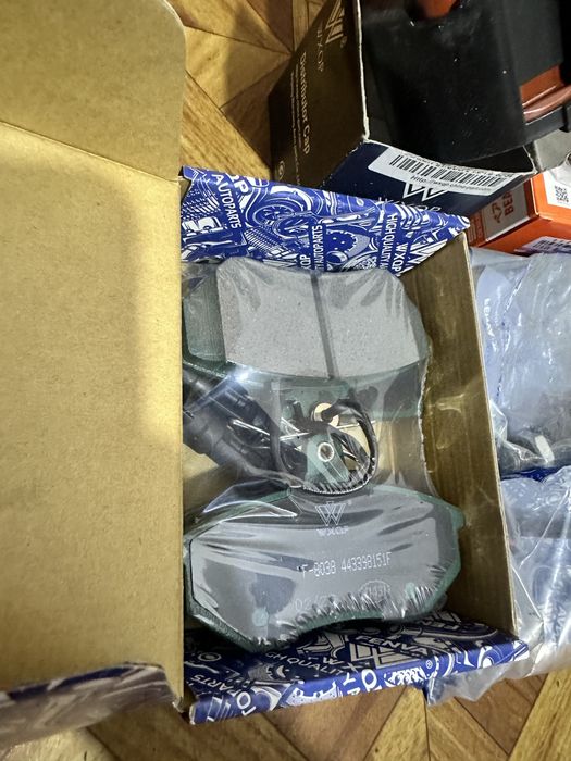 Продам запчасти ауди 80