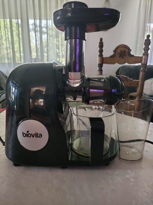 Storcator cu presare la rece ,,Biovita"