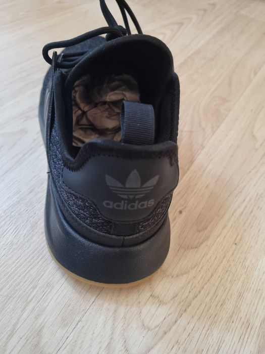 Оригинални нови унисекс маратонки Adidas originals 39 1/3