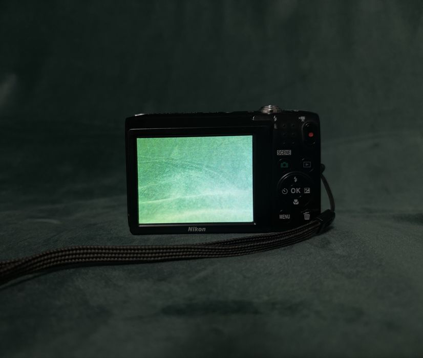 СРОЧНО!!!Nikon coolpix S2800