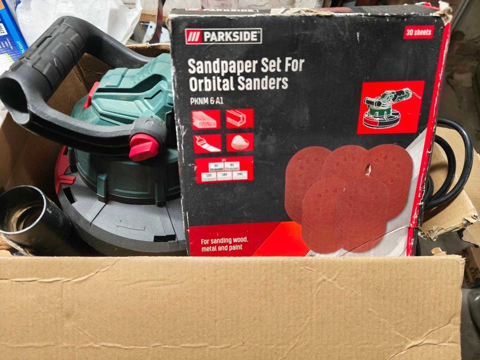 Шлайф машина за стени и подове PARKSIDE PWBS 180 B3