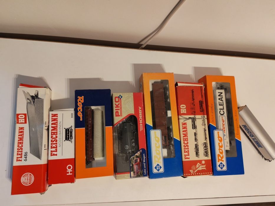 Vagoane diferite branduri trenulet Roco Piko Fleischmann DC