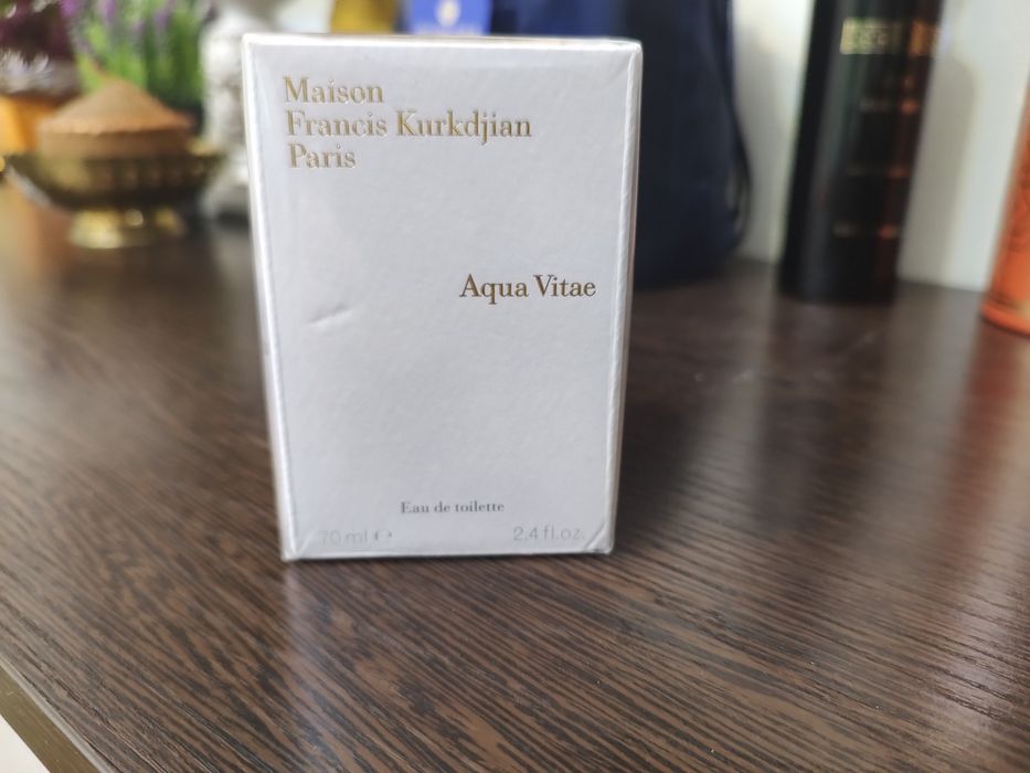 Парфюм Aqua vitae