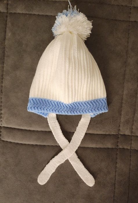 Шапка вязаная с подкладом