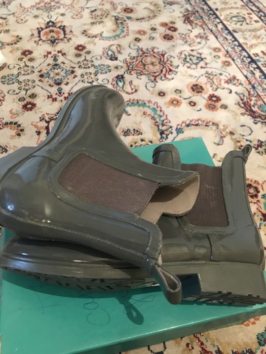 Продам резиновые сапоги