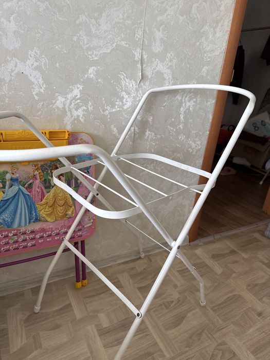 Подставка под ванночку