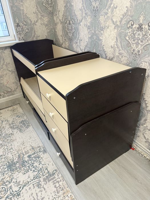 Төсек бесік шкаф