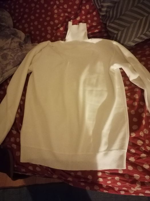 Pulovere noi l-xl, 50 lei bucata